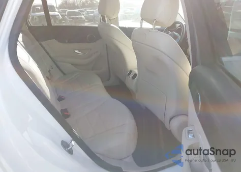 2018 Mercedes-Benz Glc 300 4Matic from USA, damaged, VIN WDC0G4KB5JV058623